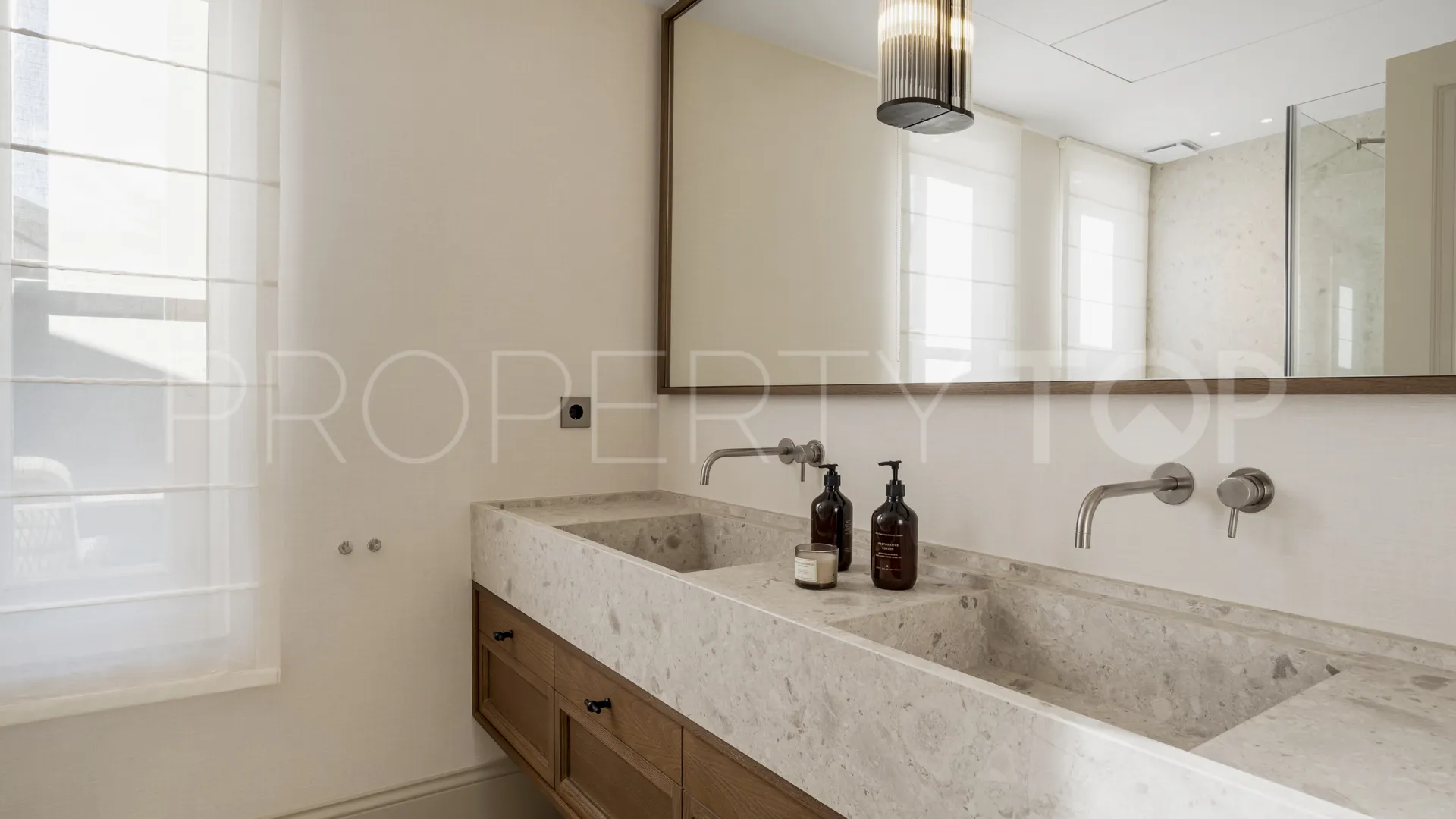 For sale Las Brisas 6 bedrooms villa