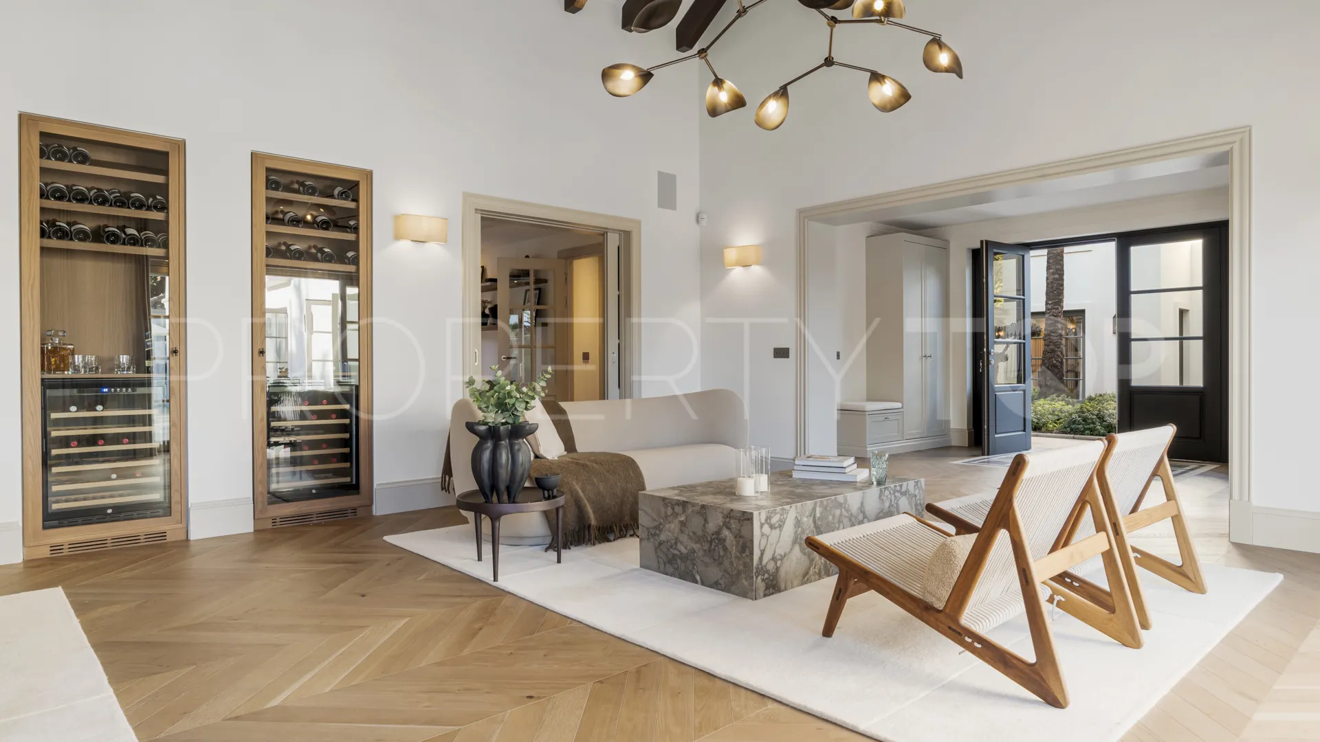 For sale Las Brisas 6 bedrooms villa