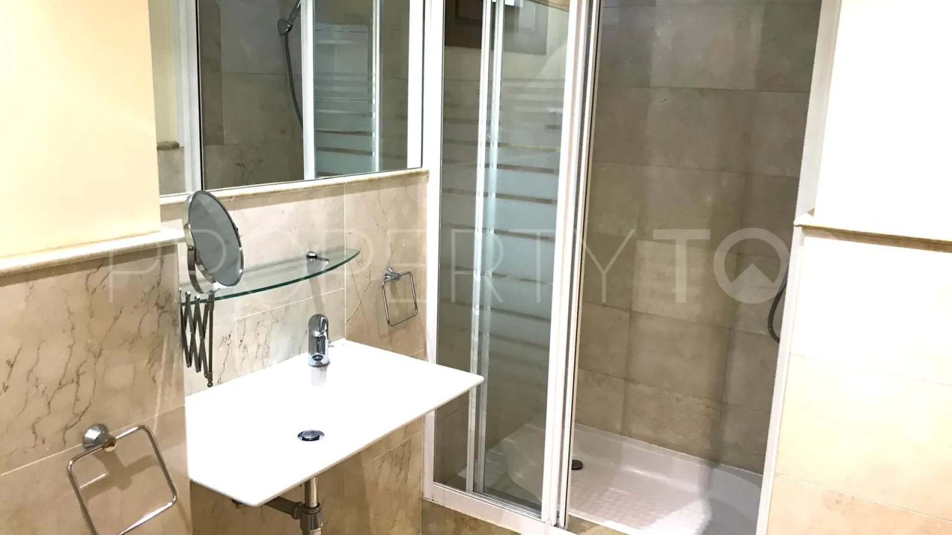 For sale Los Altos de los Monteros apartment
