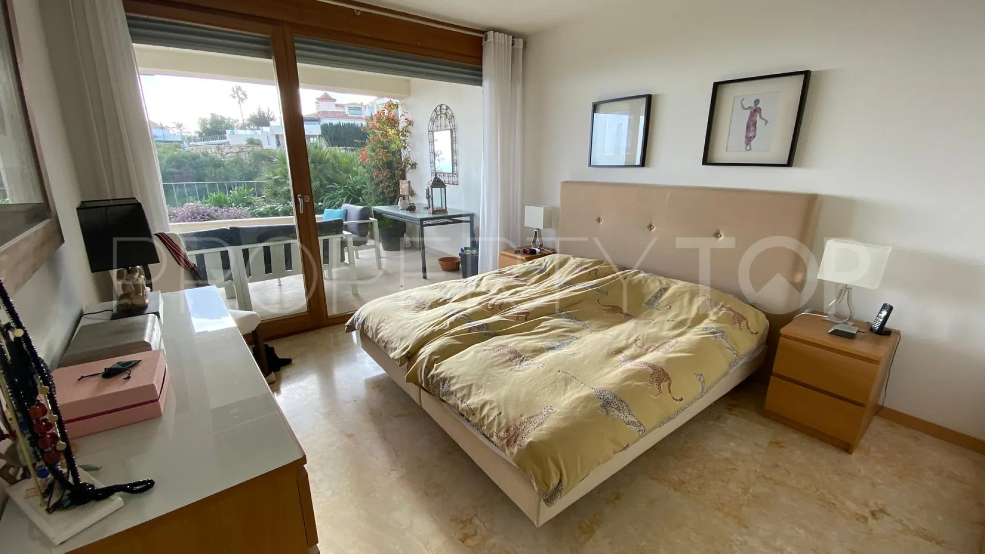 For sale Los Altos de los Monteros apartment