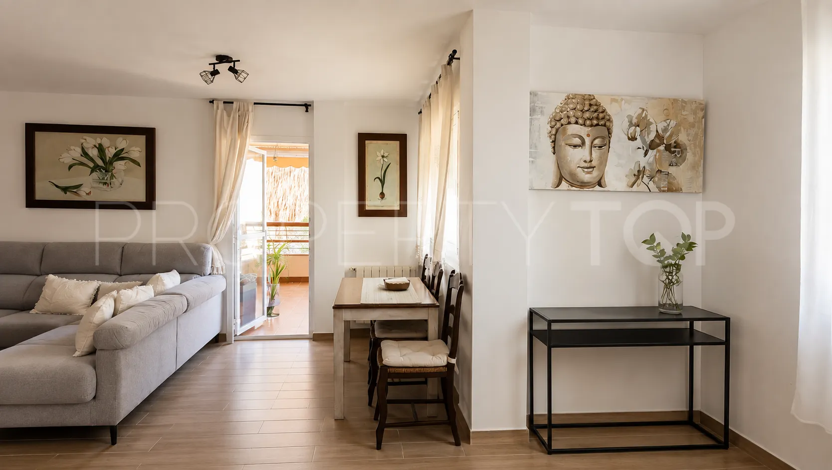 Apartamento en venta en Santa Eulalia del Río con 3 dormitorios