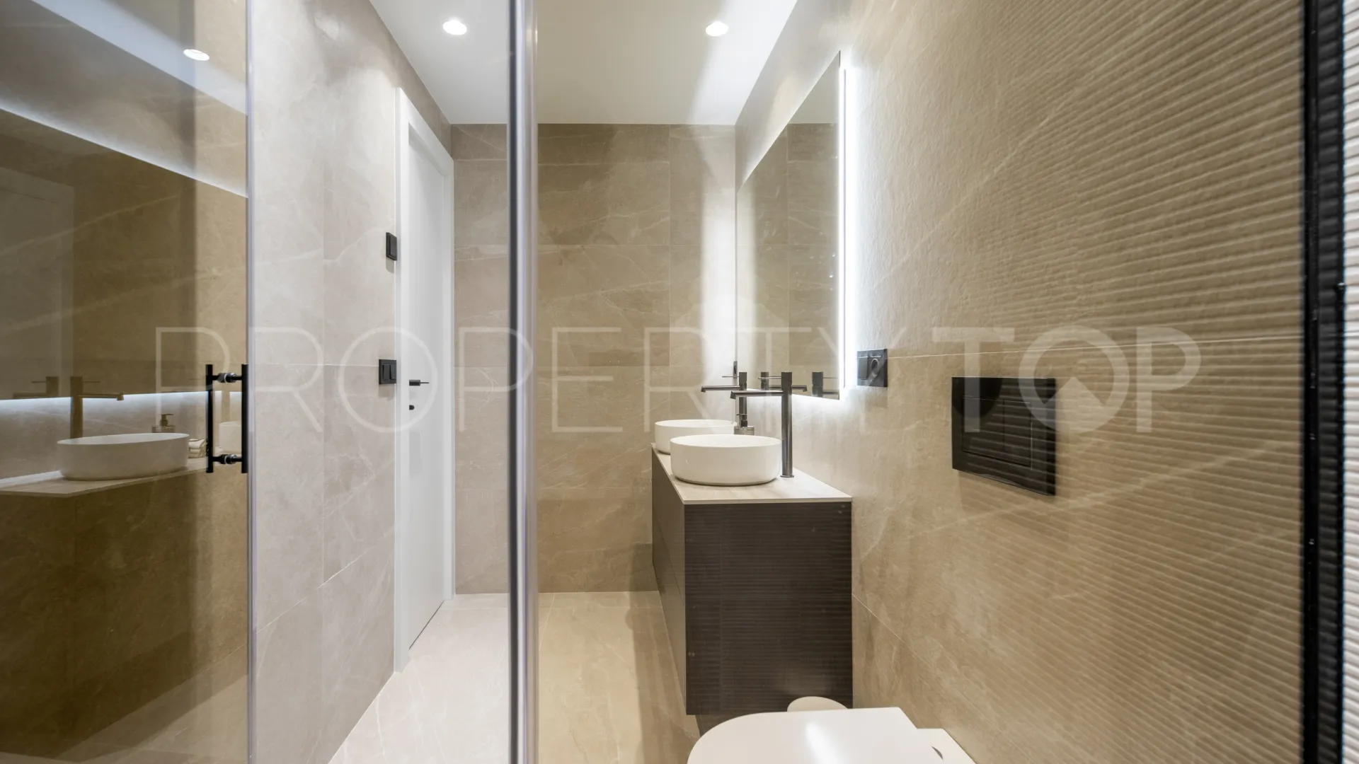 Aloha Hill Club, atico duplex a la venta