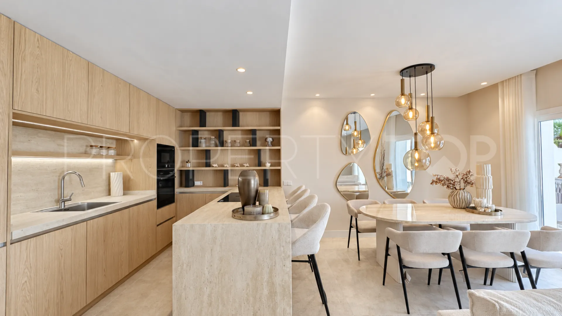 Atico duplex en venta en Aloha Gardens