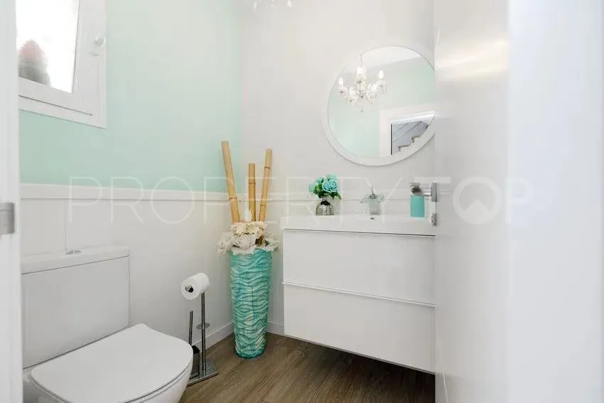 Semi detached house with 6 bedrooms for sale in San Pedro de Alcantara