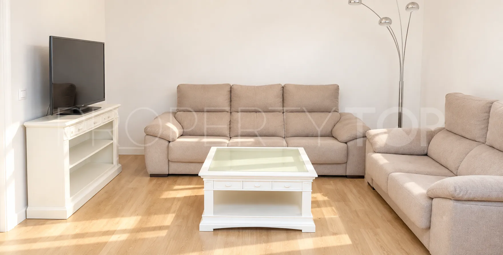 Semi detached house with 6 bedrooms for sale in San Pedro de Alcantara