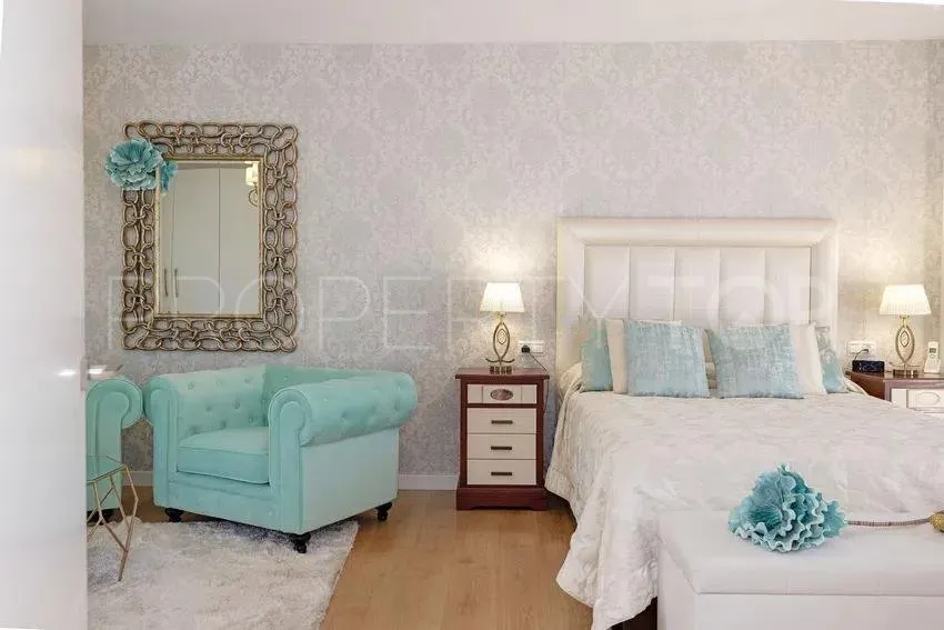 Semi detached house with 6 bedrooms for sale in San Pedro de Alcantara