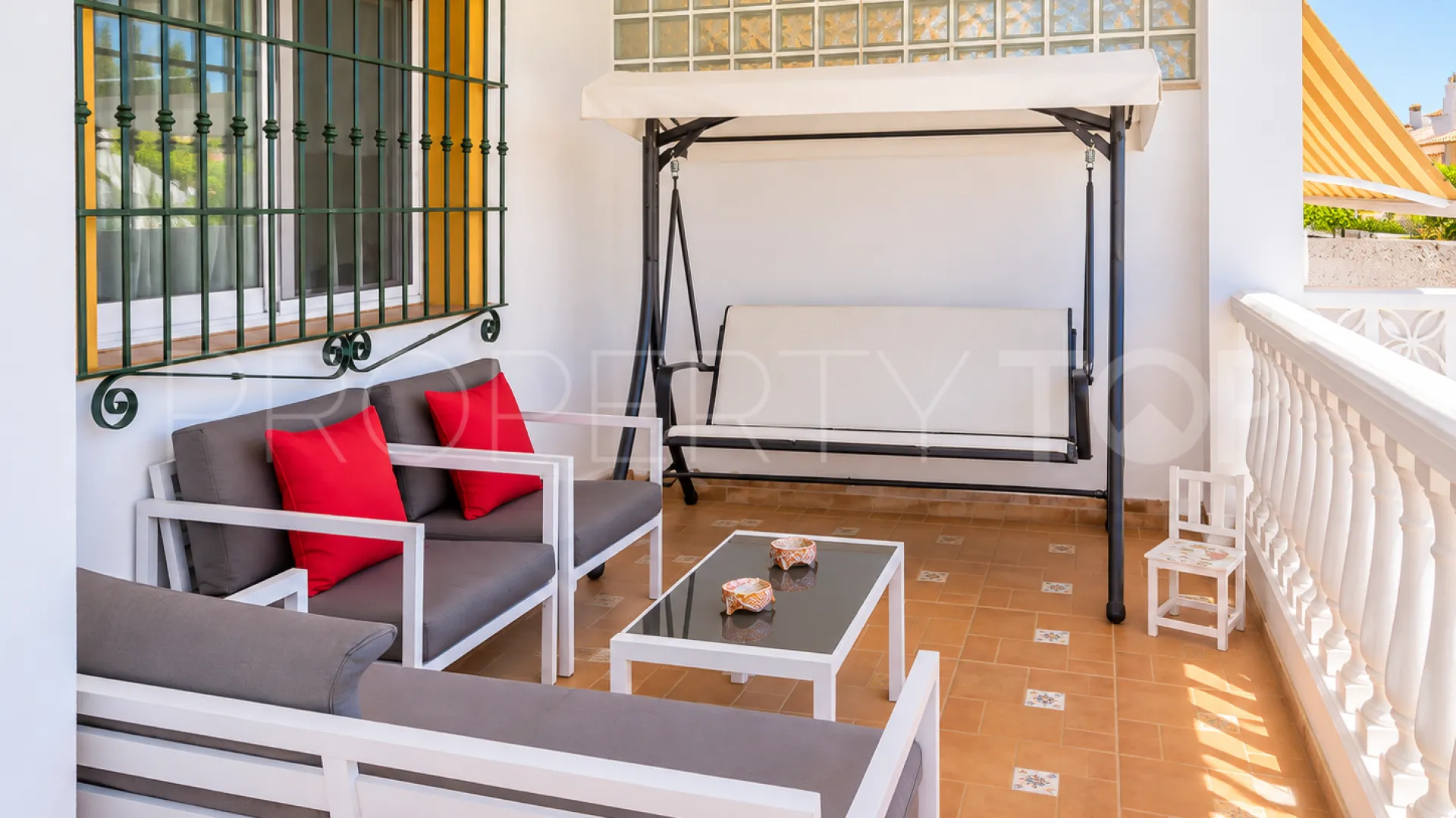 Semi detached house with 6 bedrooms for sale in San Pedro de Alcantara