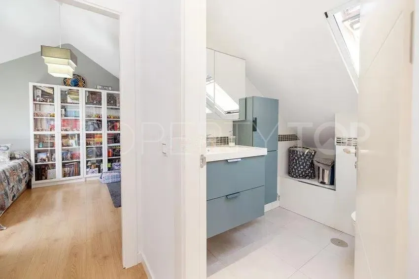 Semi detached house with 6 bedrooms for sale in San Pedro de Alcantara