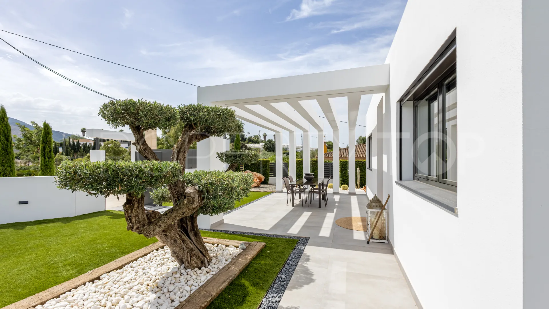 For sale villa with 3 bedrooms in Alhaurin el Grande
