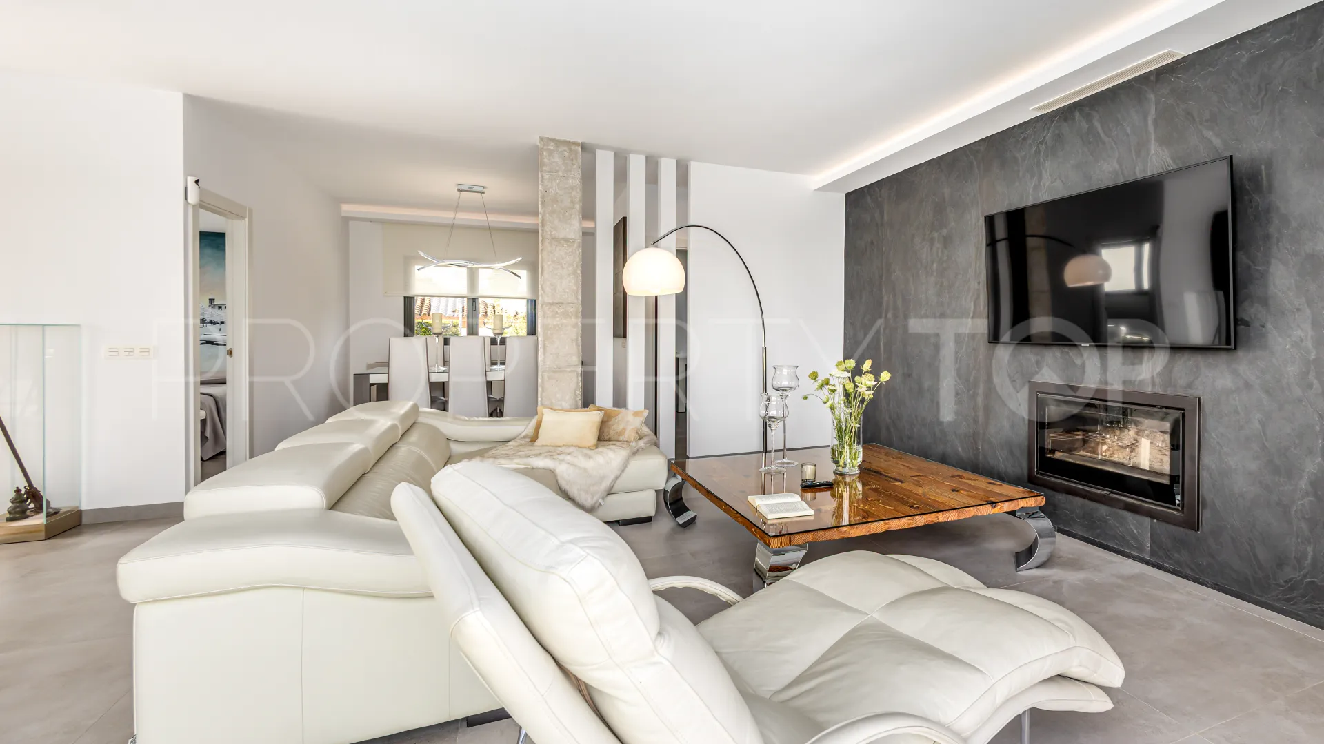 For sale villa with 3 bedrooms in Alhaurin el Grande