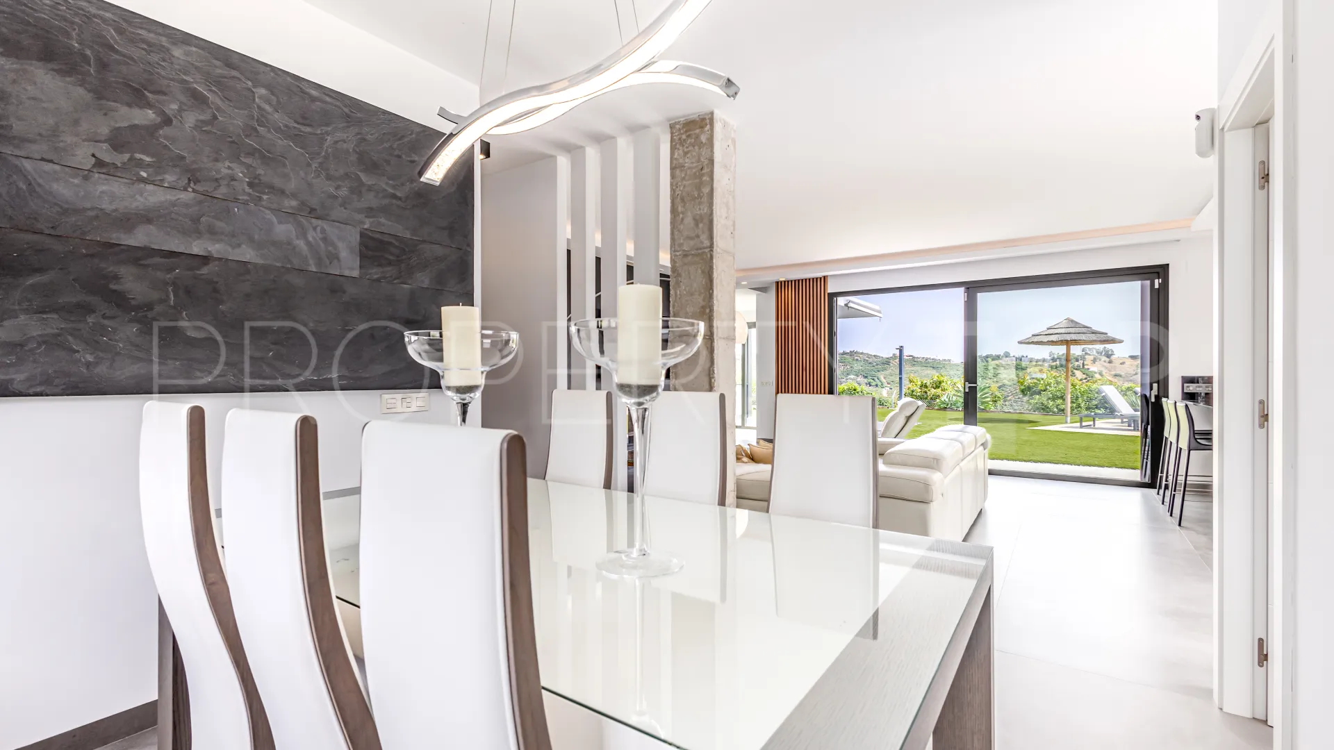 For sale villa with 3 bedrooms in Alhaurin el Grande