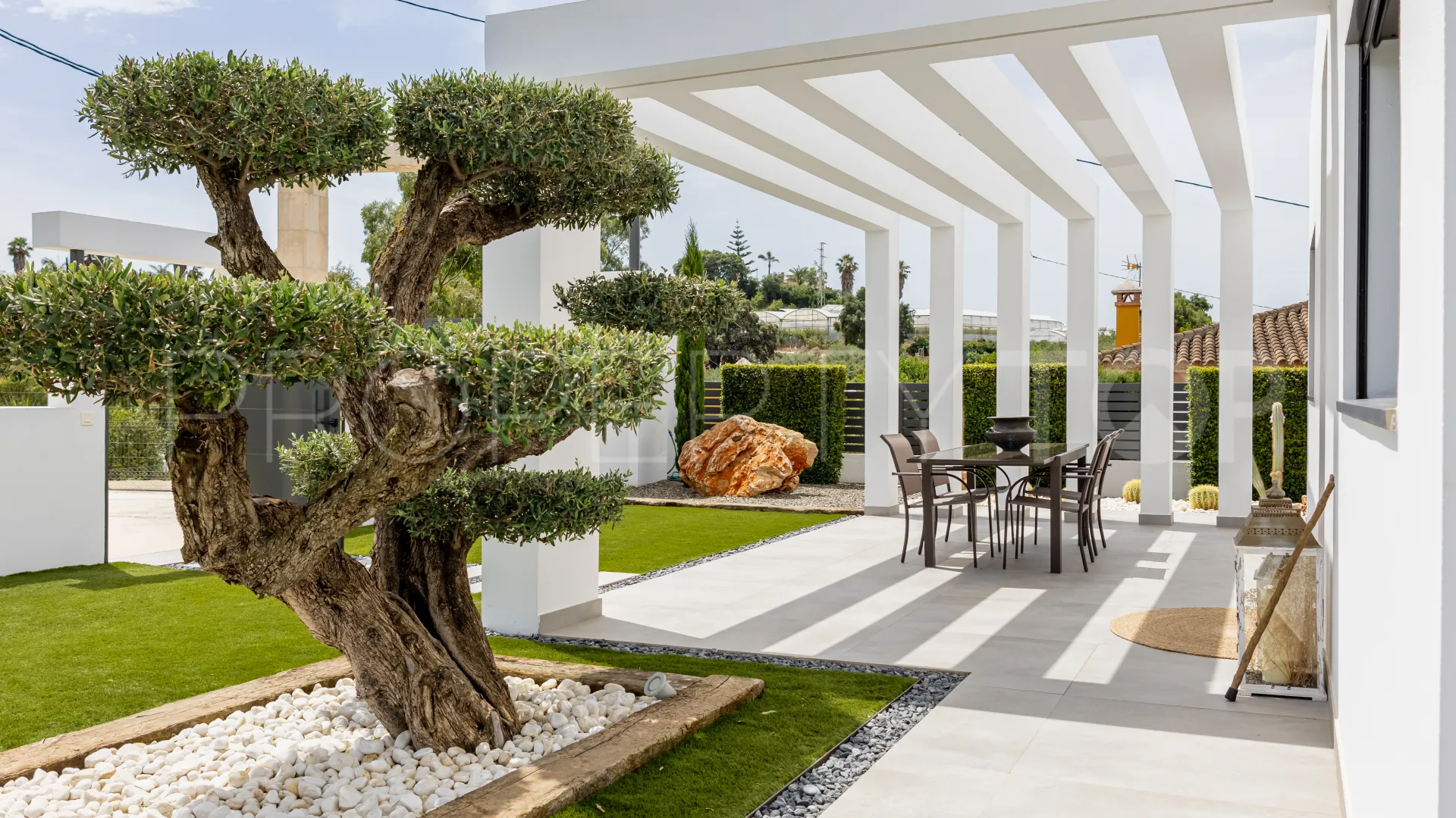 For sale villa with 3 bedrooms in Alhaurin el Grande