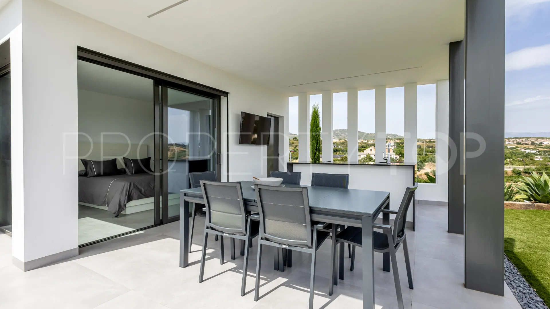For sale villa with 3 bedrooms in Alhaurin el Grande