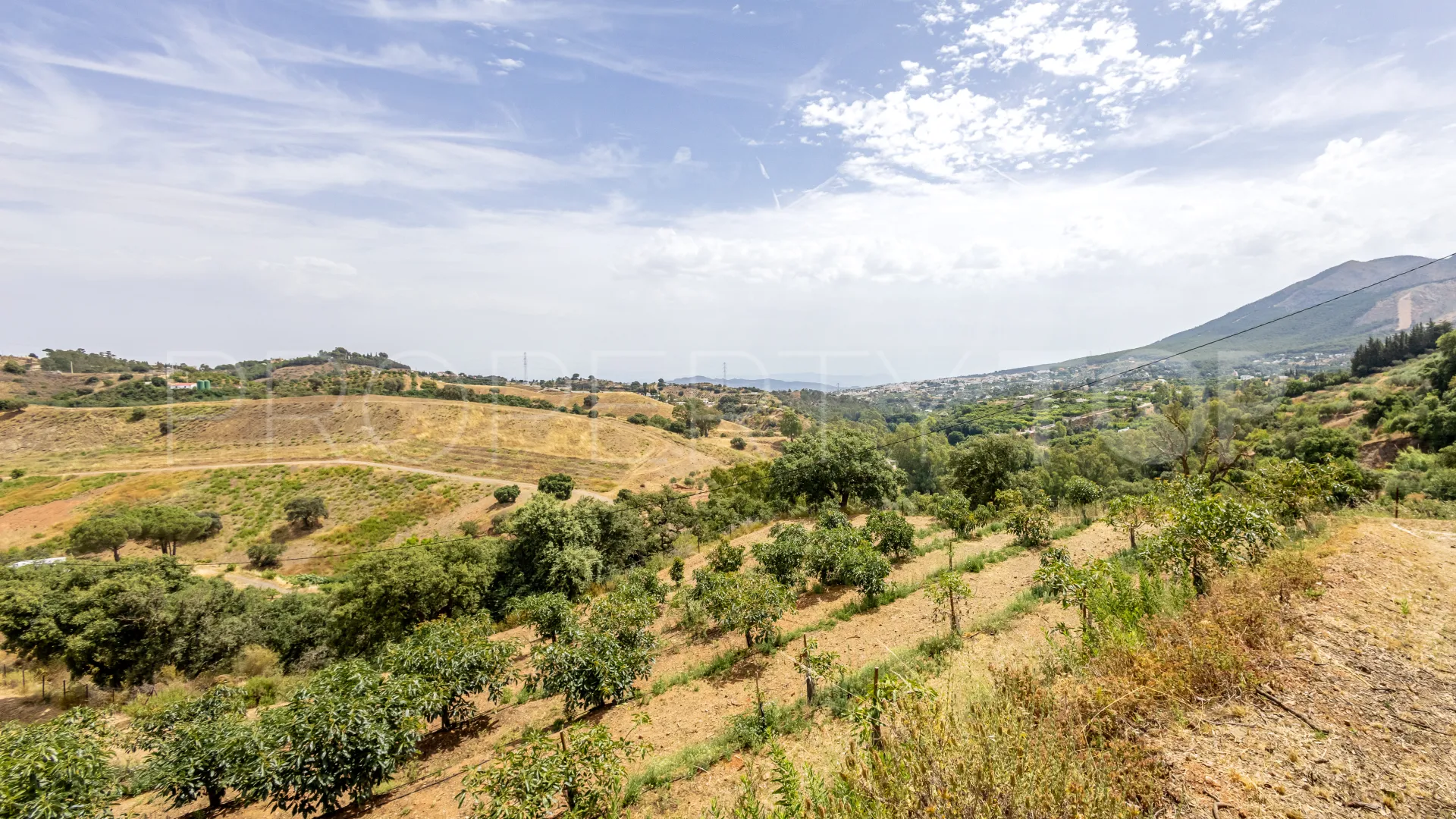 For sale villa with 3 bedrooms in Alhaurin el Grande
