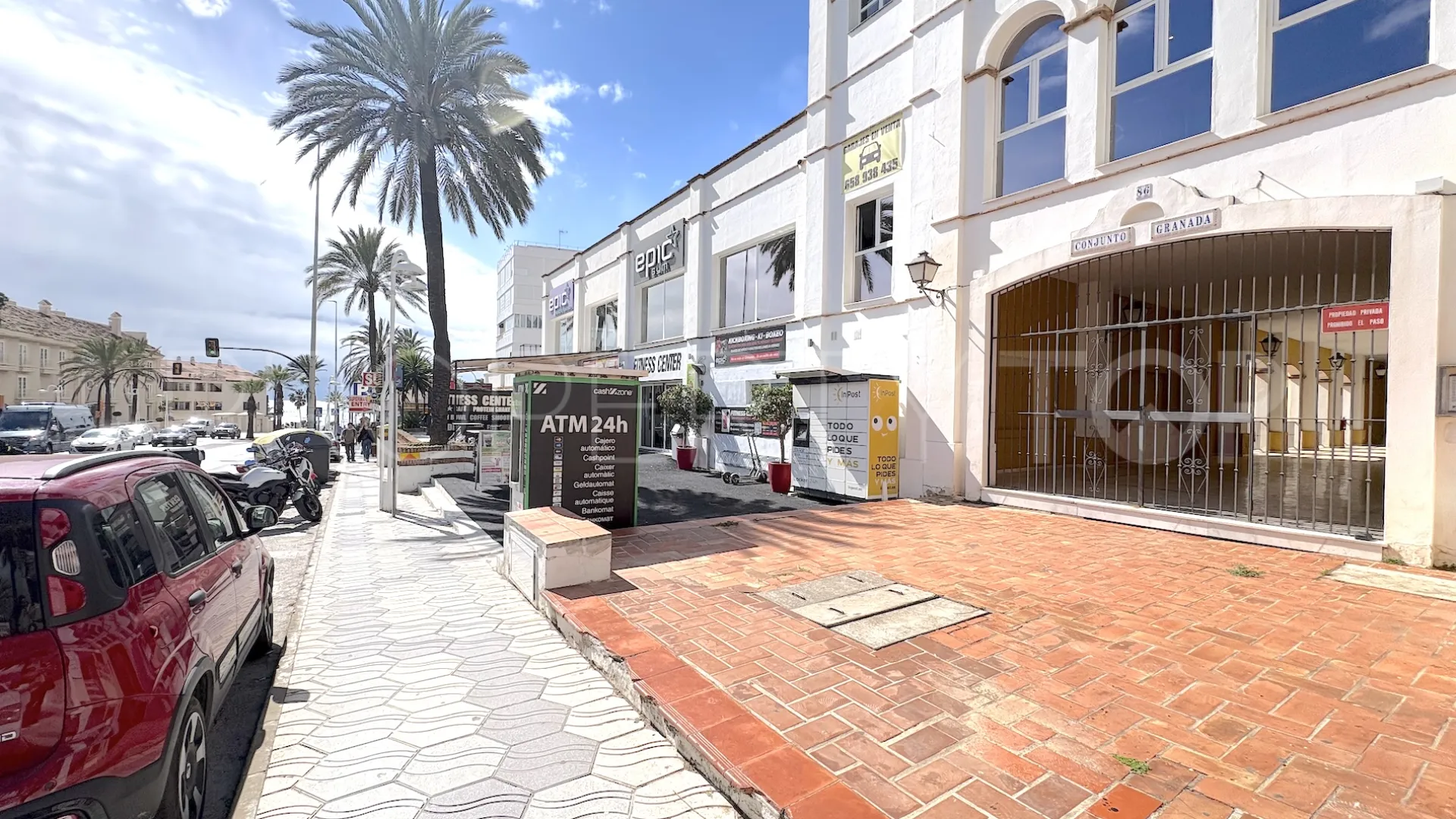 For sale commercial premises in Puerto Marina