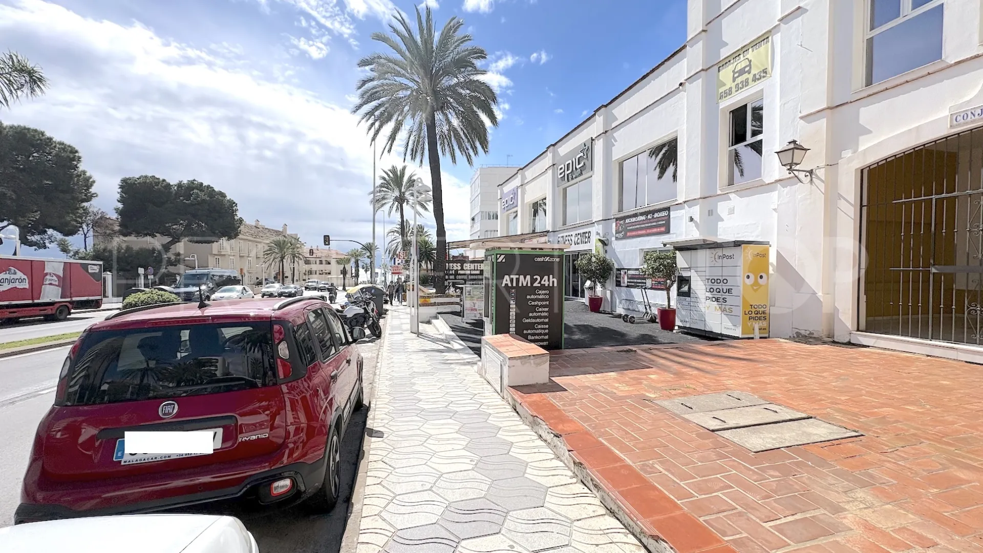 For sale commercial premises in Puerto Marina