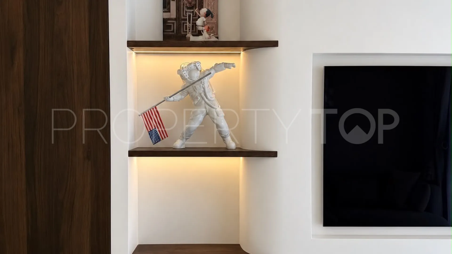 2 bedrooms Aloha apartment for sale