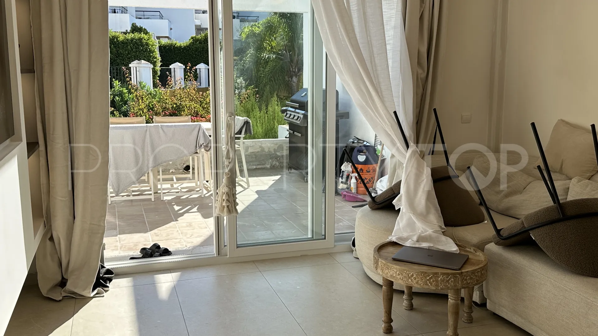 2 bedrooms Aloha apartment for sale
