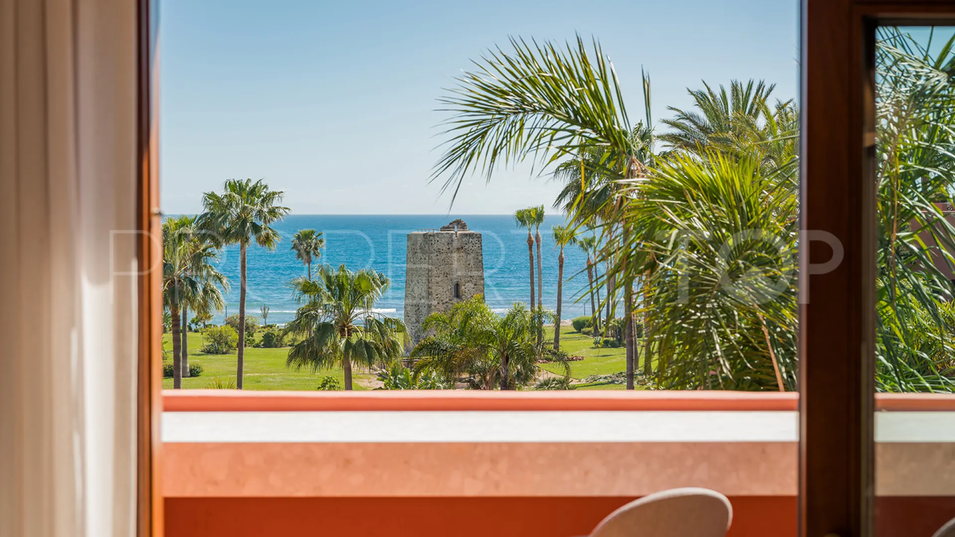 3 bedrooms Estepona East duplex penthouse for sale