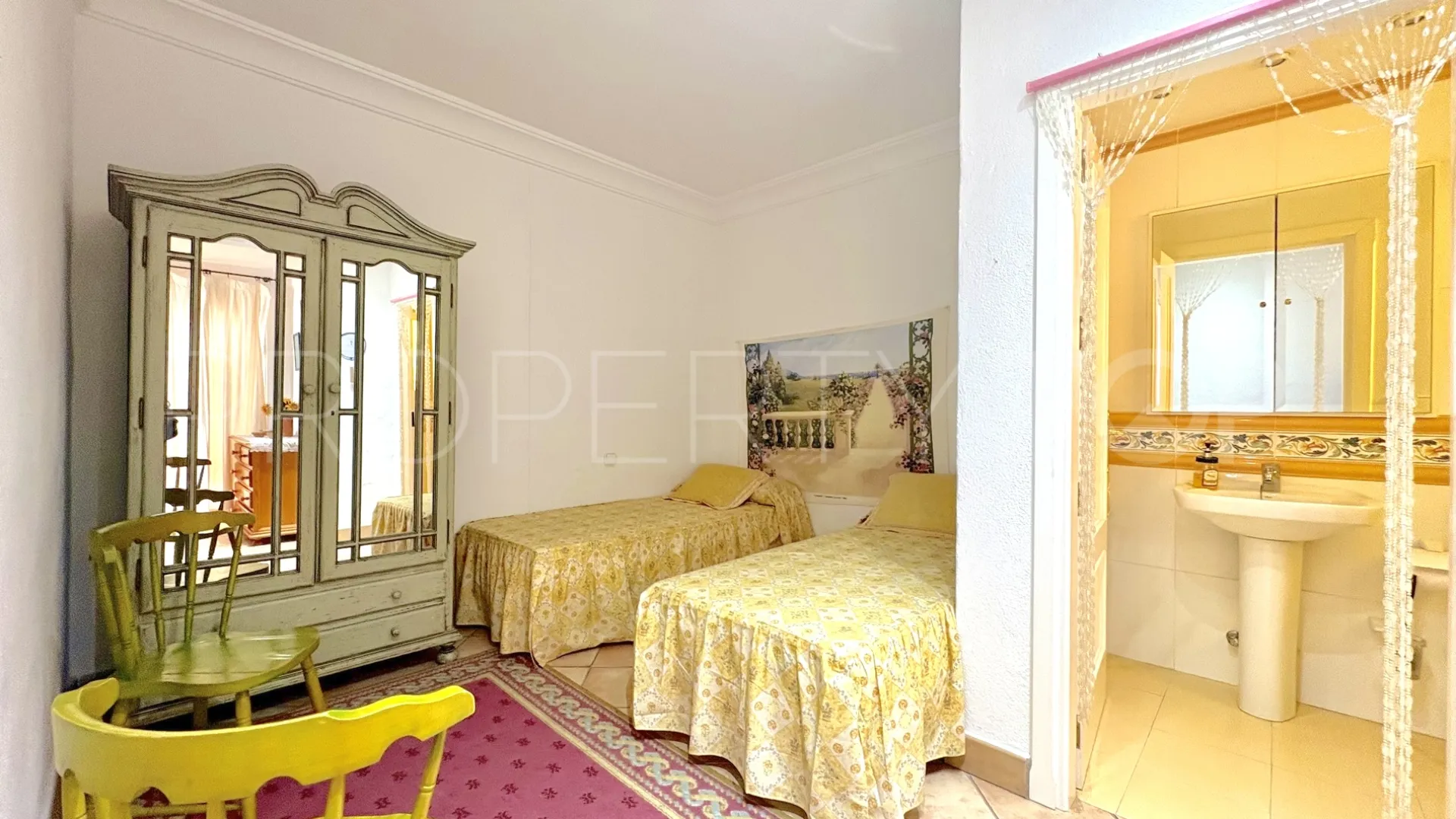 Comprar apartamento de 2 dormitorios en Marbella - Puerto Banus