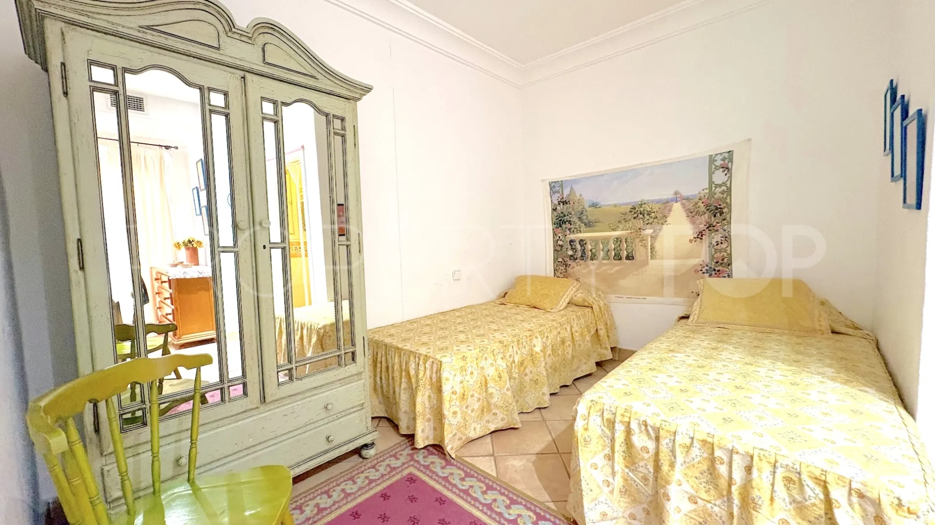 Comprar apartamento de 2 dormitorios en Marbella - Puerto Banus