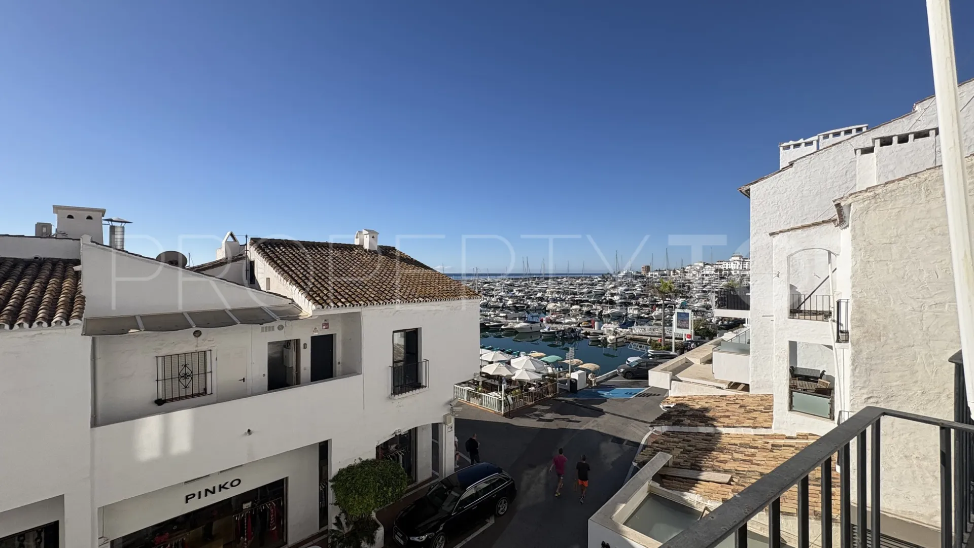 Comprar apartamento de 2 dormitorios en Marbella - Puerto Banus