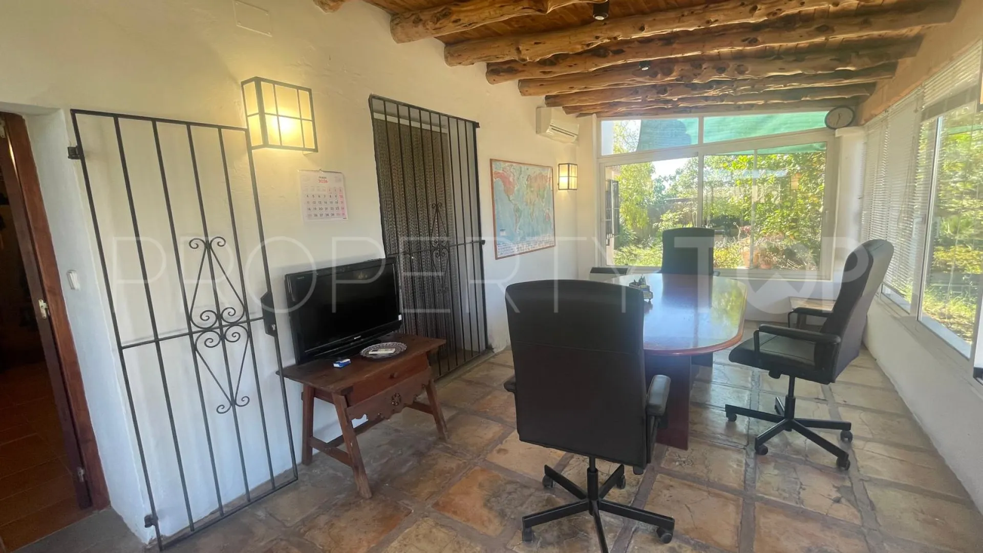 For sale house in Jesus with 4 bedrooms