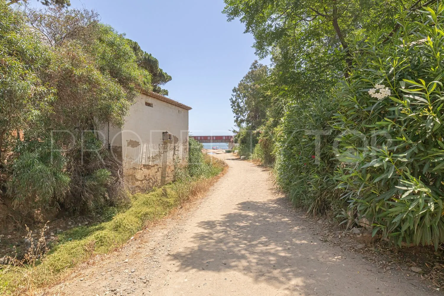 Comprar apartamento de 2 dormitorios en Calahonda