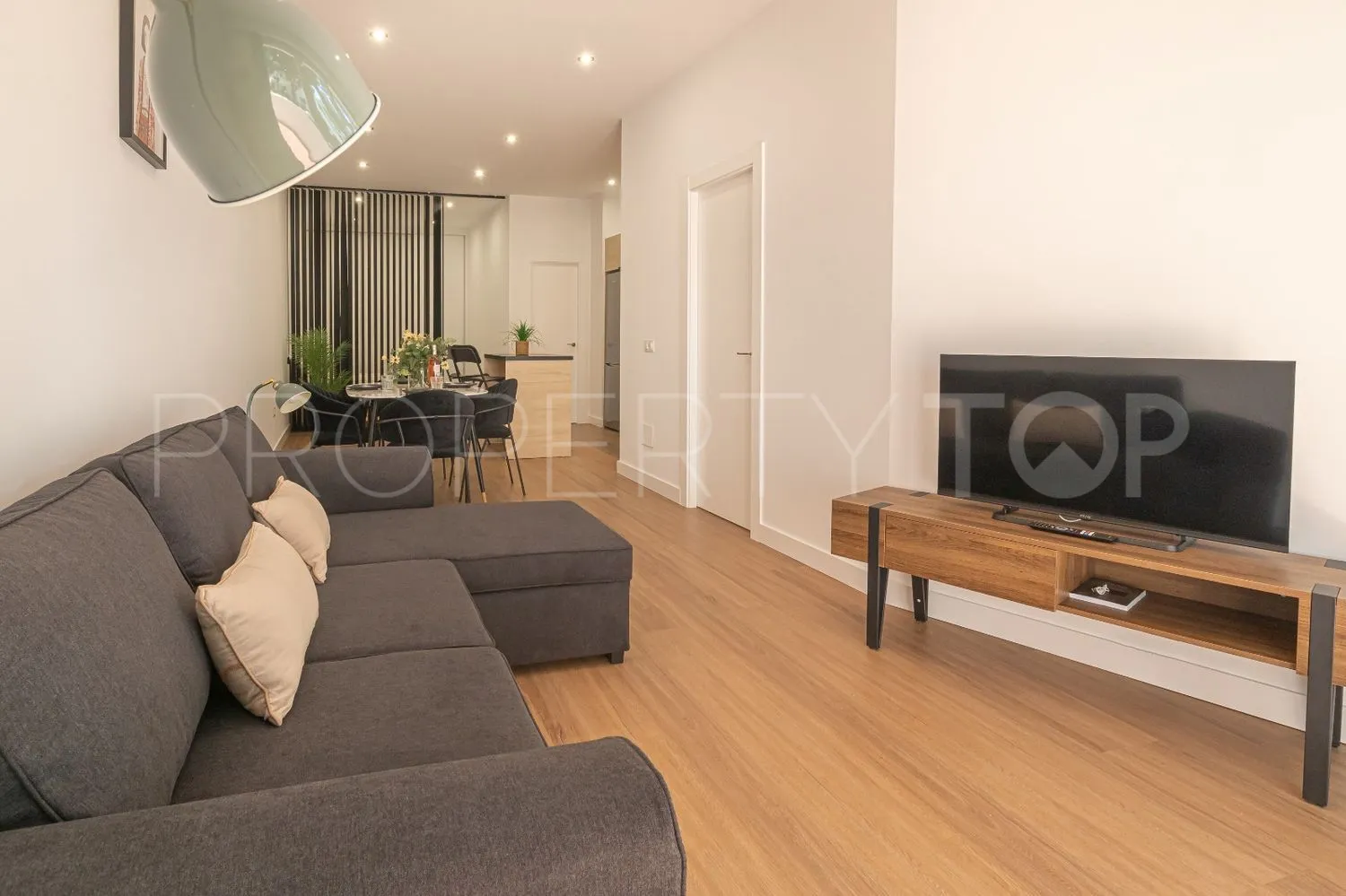 Comprar apartamento de 2 dormitorios en Calahonda