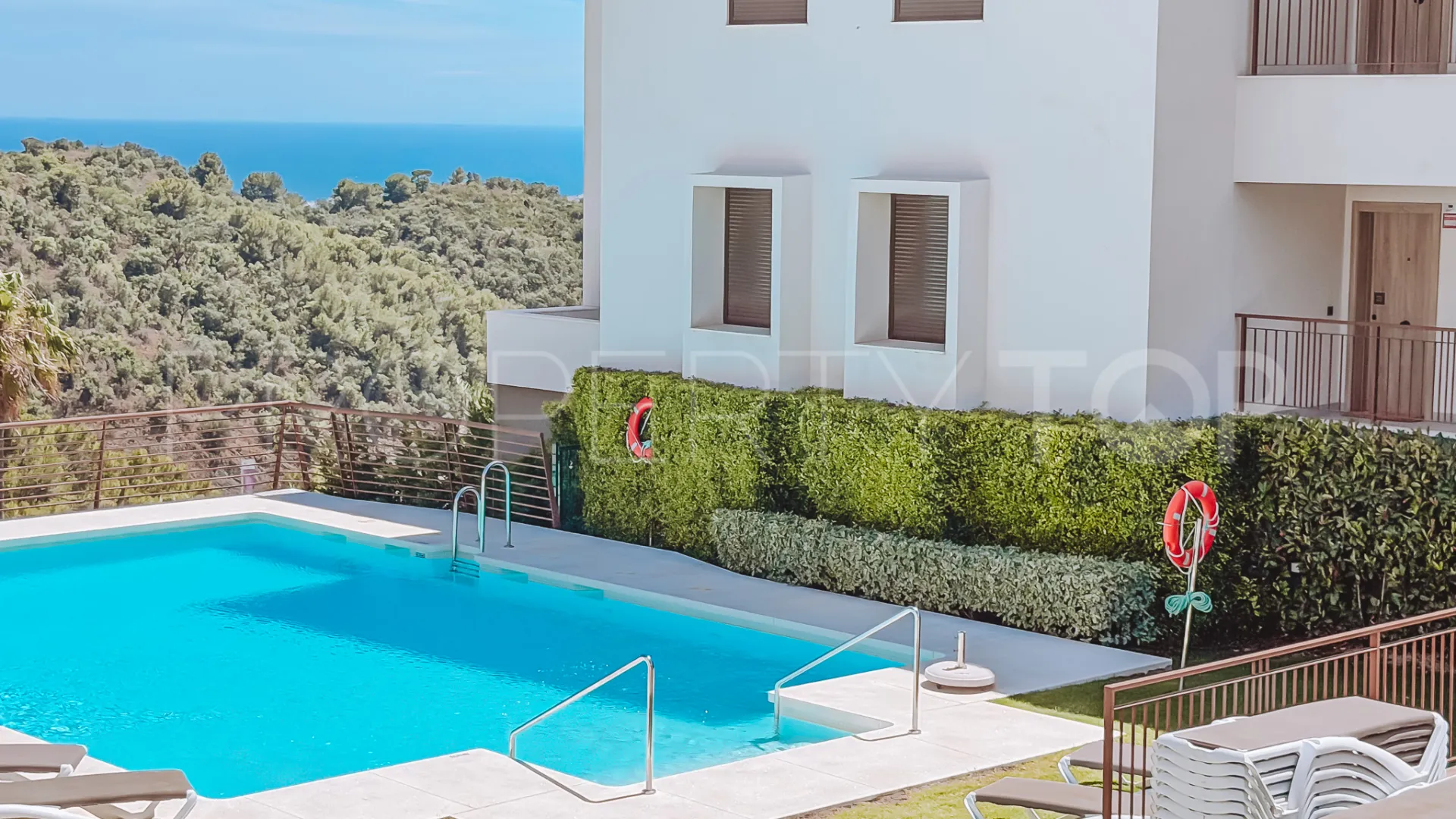 For sale apartment with 3 bedrooms in Almazara Hills