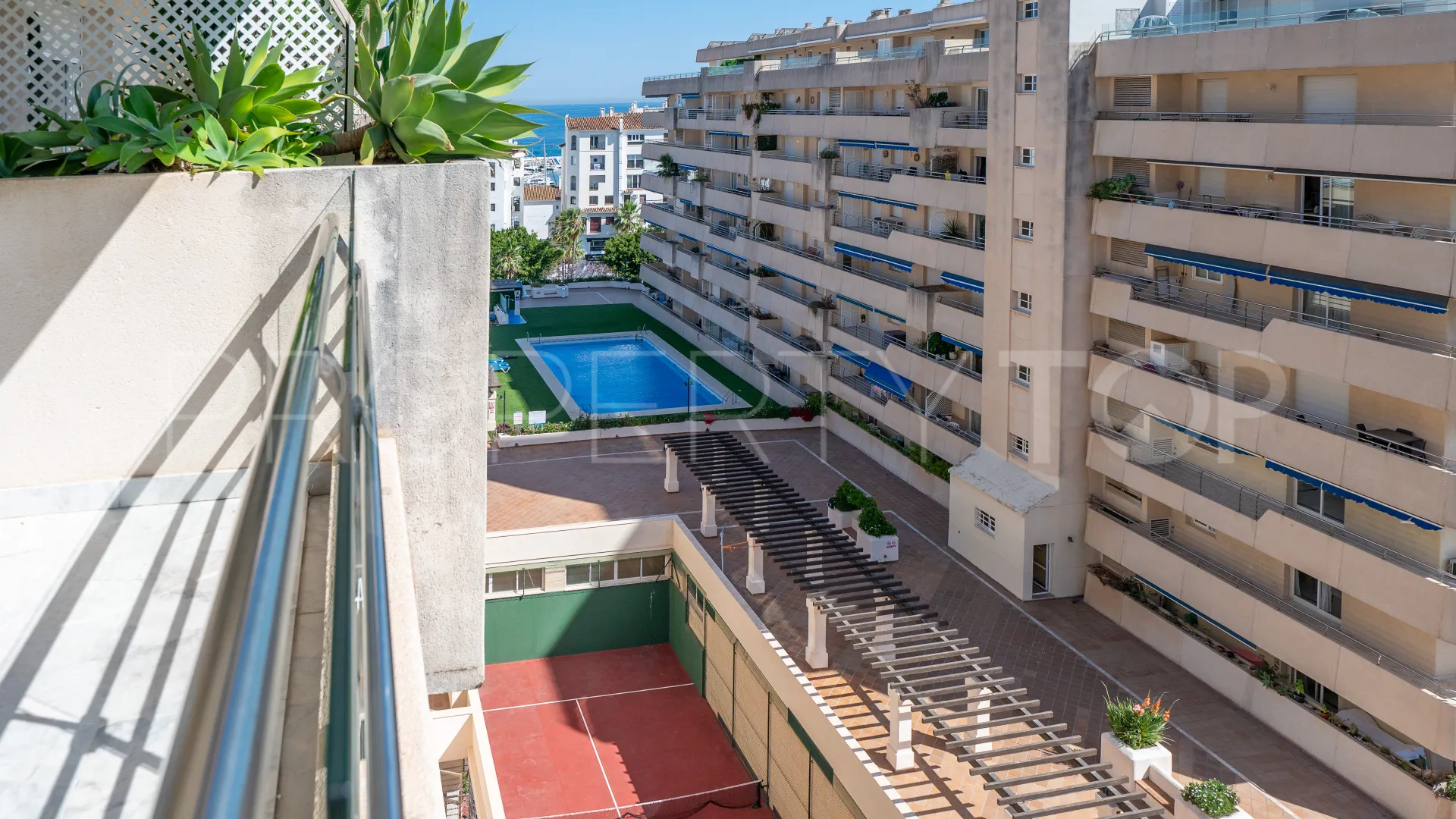 Marina Banus, apartamento en venta