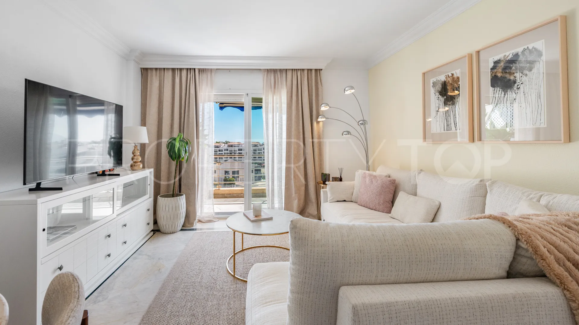Marina Banus, apartamento en venta