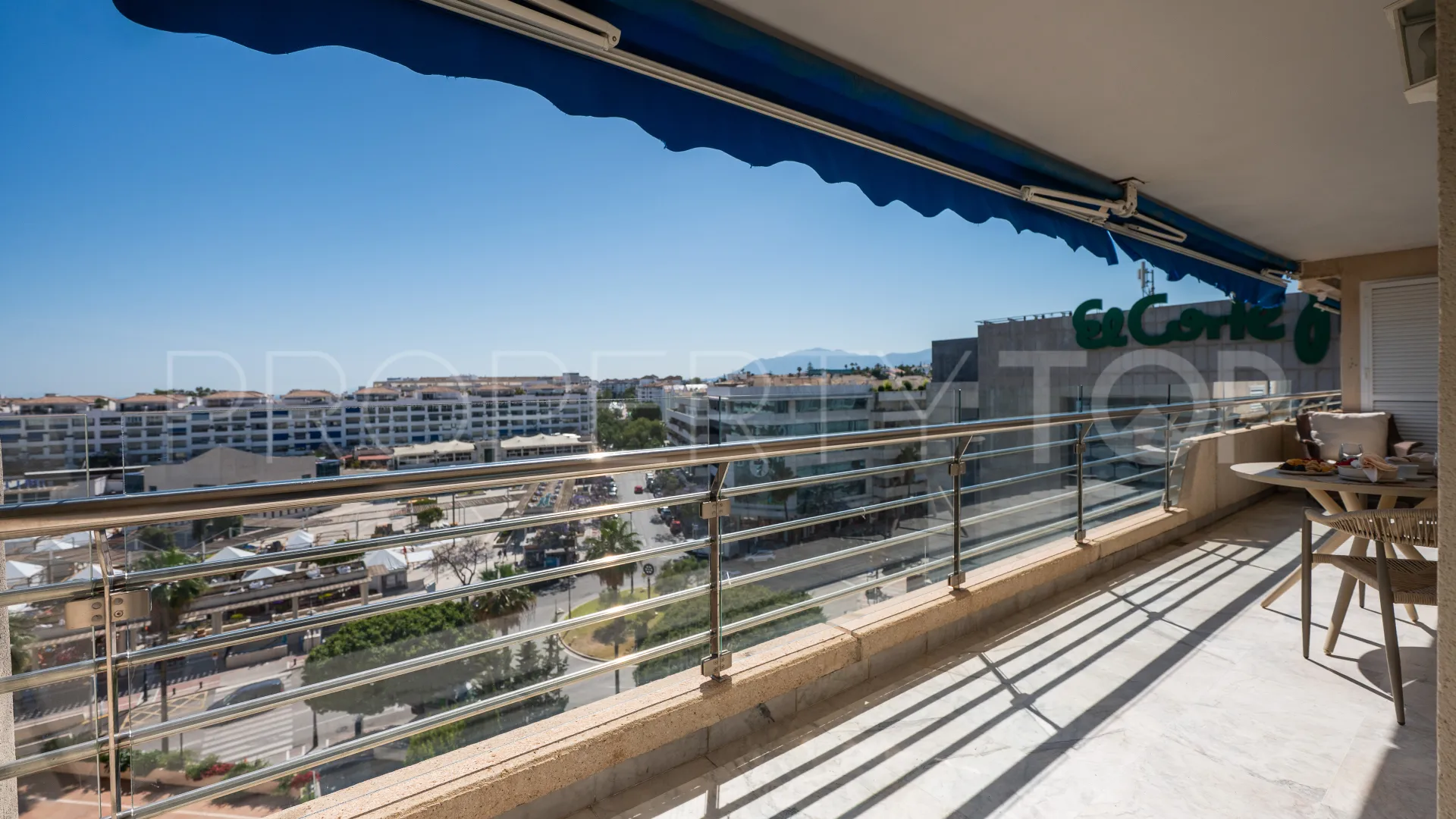 Marina Banus, apartamento en venta
