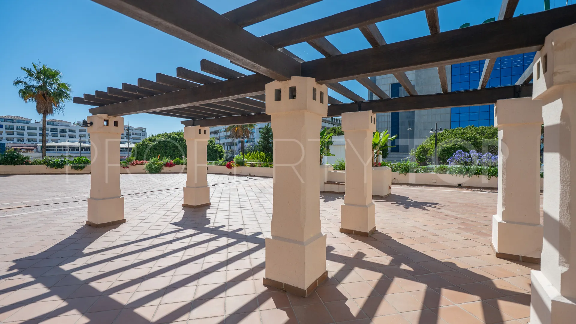 Marina Banus, apartamento en venta