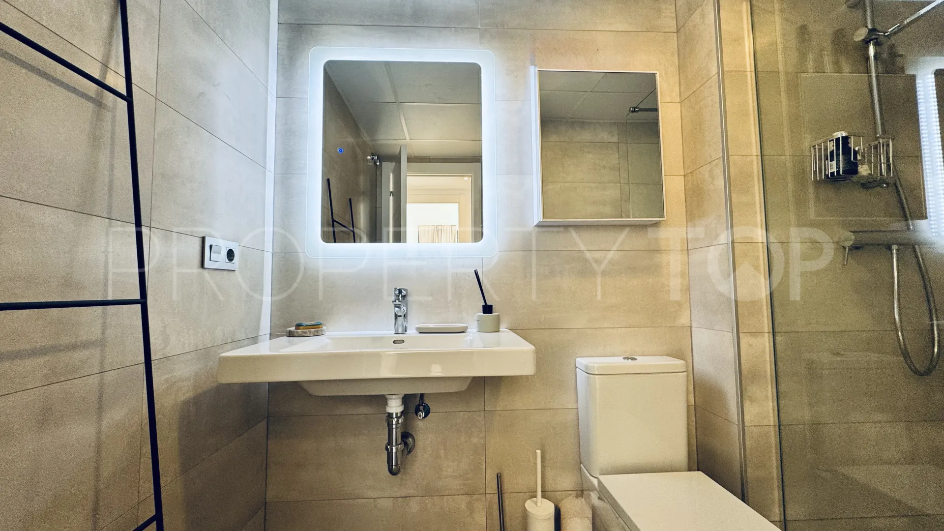 Santa Eulalia del Río, Ático con 2 dormitorios a la venta