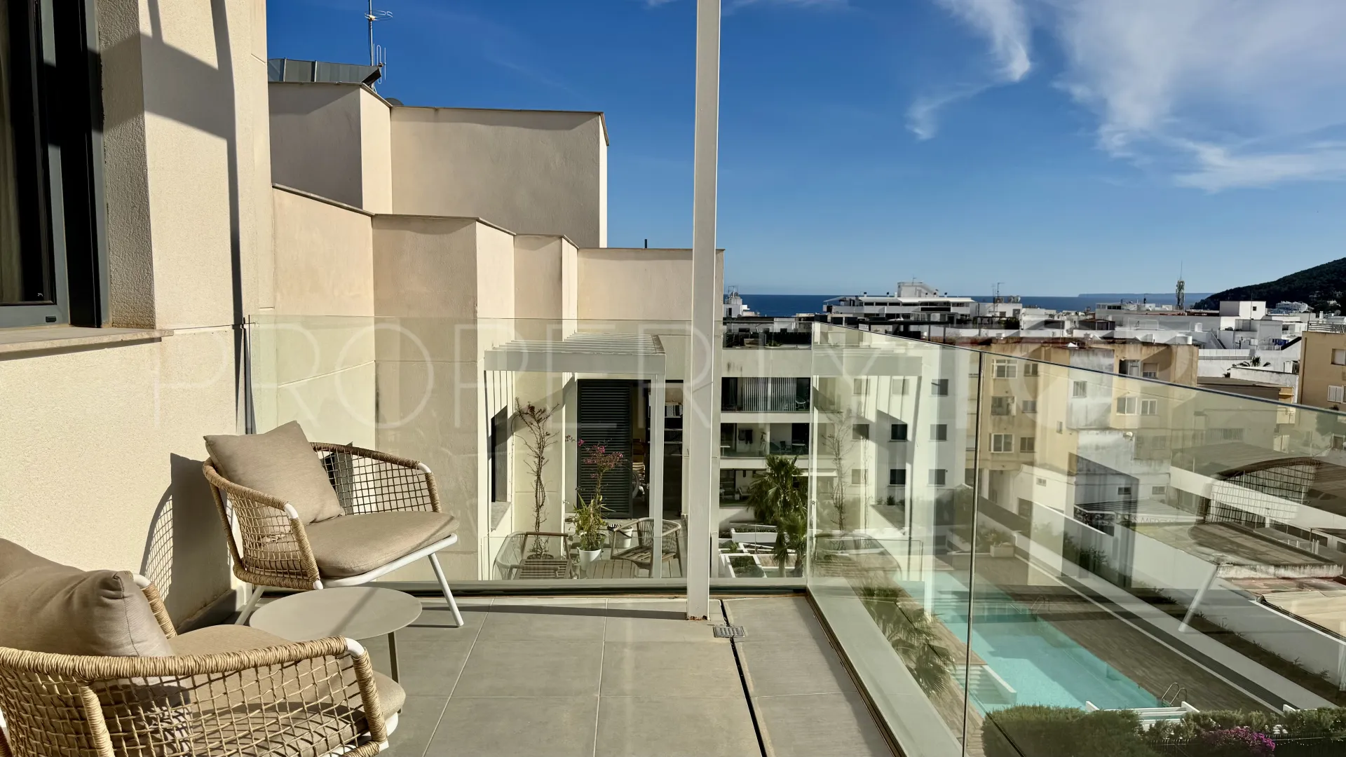 Santa Eulalia del Río, Ático con 2 dormitorios a la venta