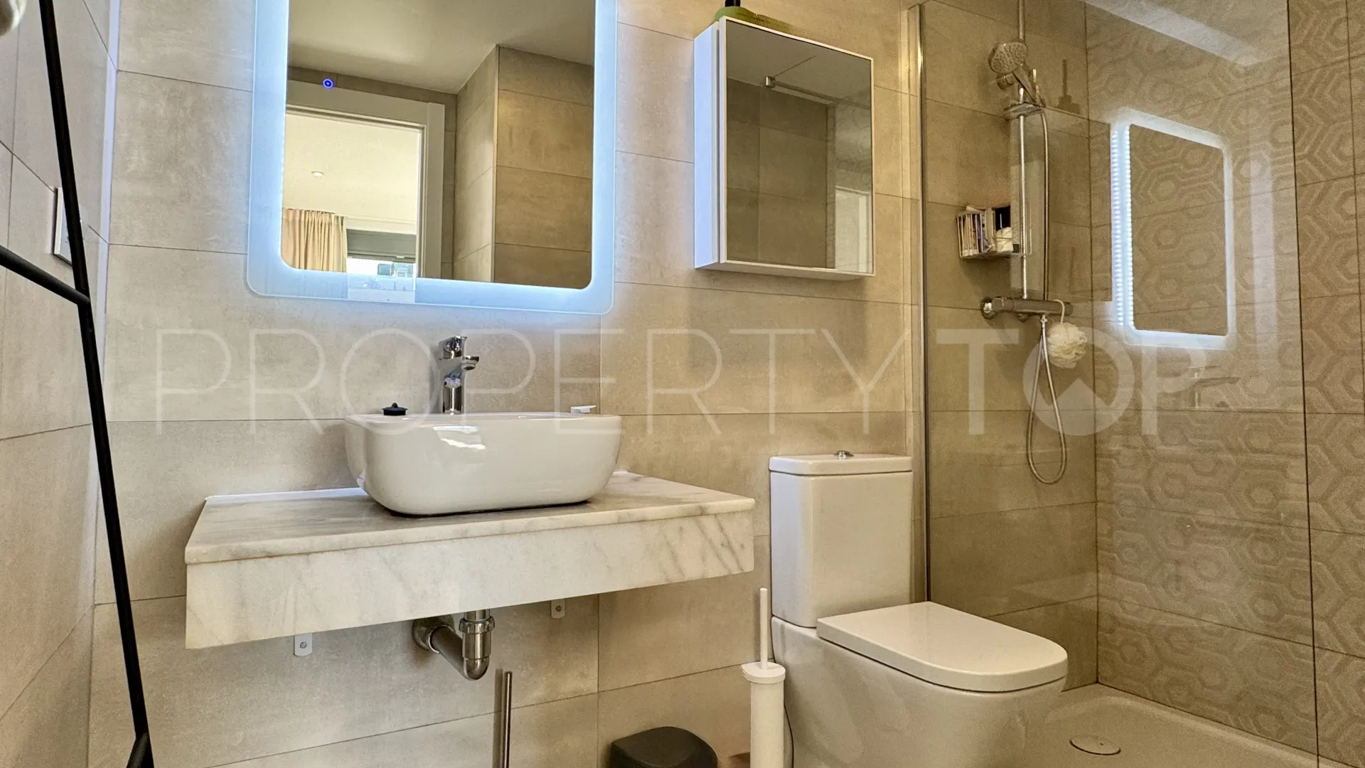Santa Eulalia del Río, Ático con 2 dormitorios a la venta
