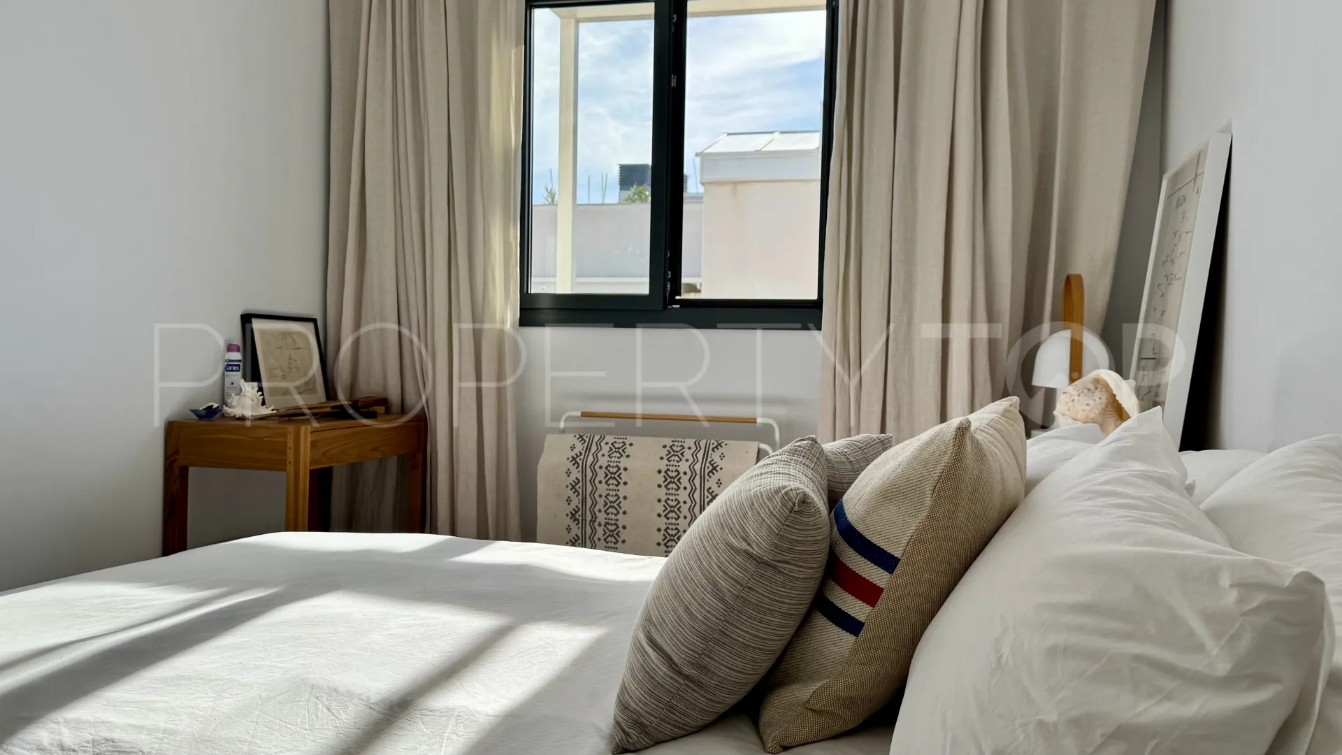 Santa Eulalia del Río, Ático con 2 dormitorios a la venta