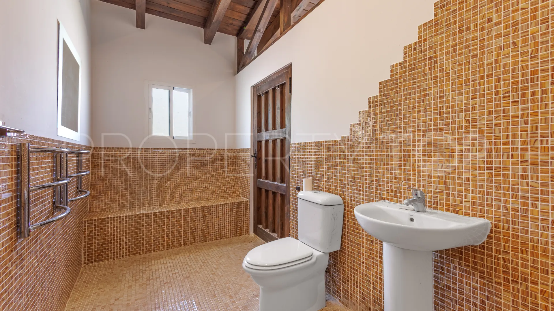 Coin villa for sale