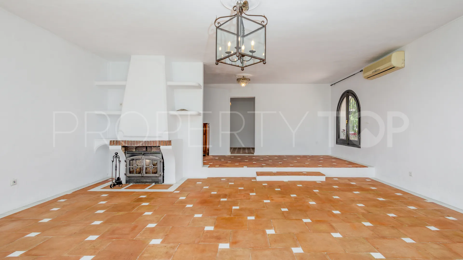 Coin villa for sale