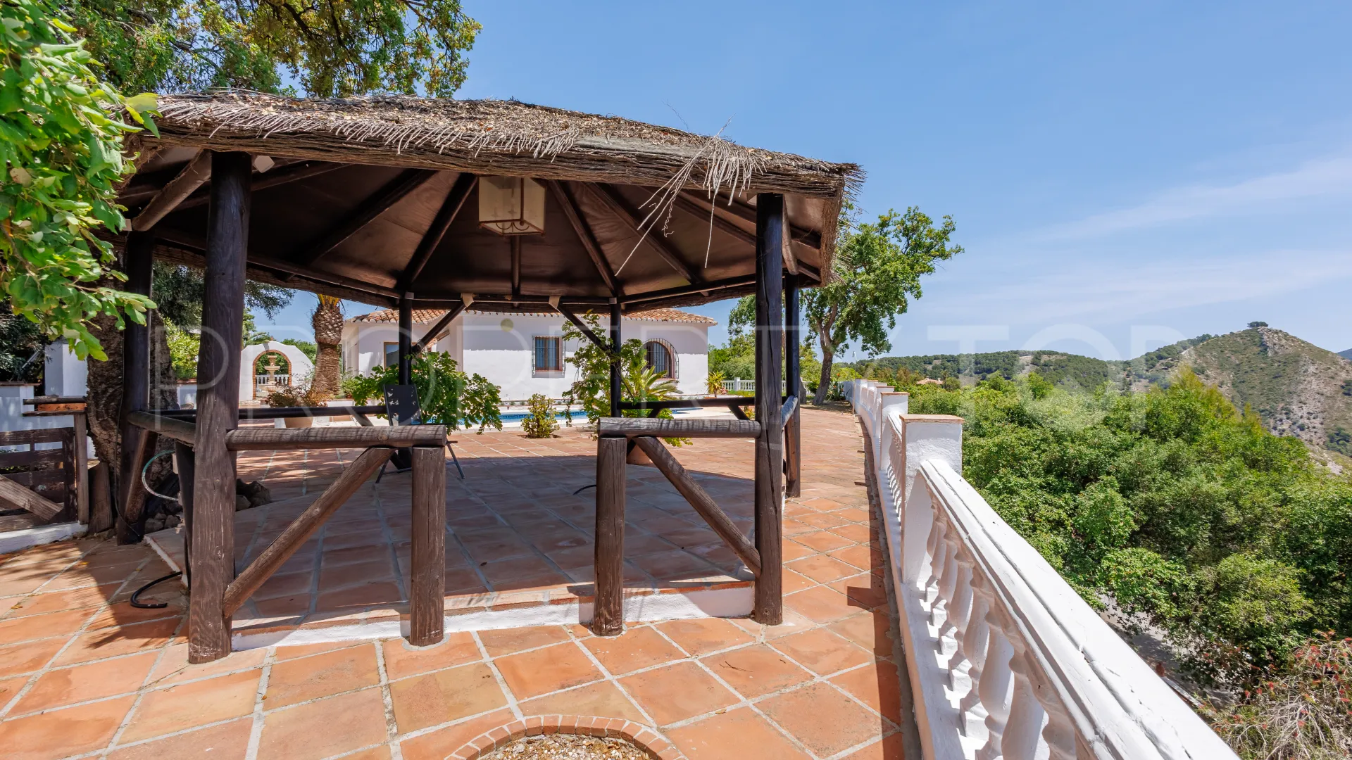 Coin villa for sale