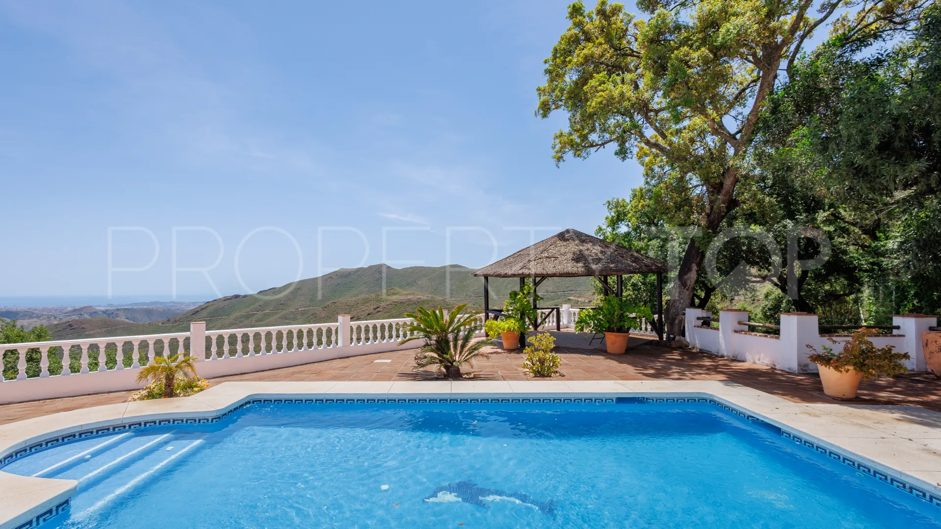 Coin villa for sale