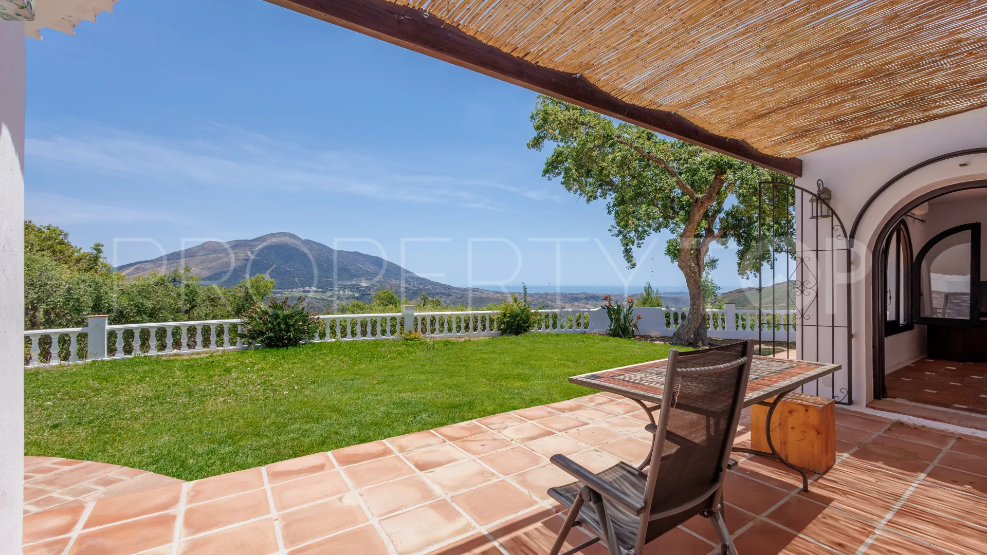 Coin villa for sale