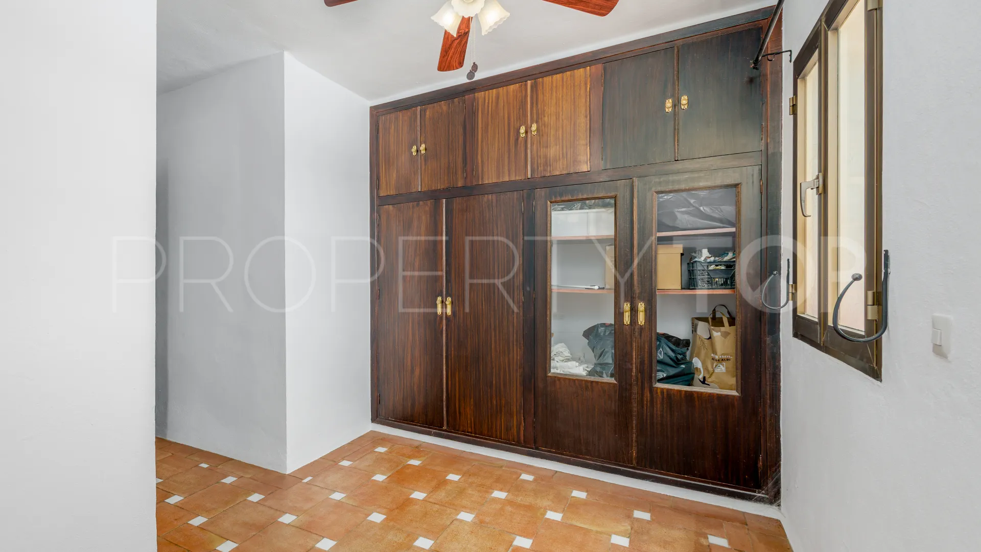 Coin villa for sale