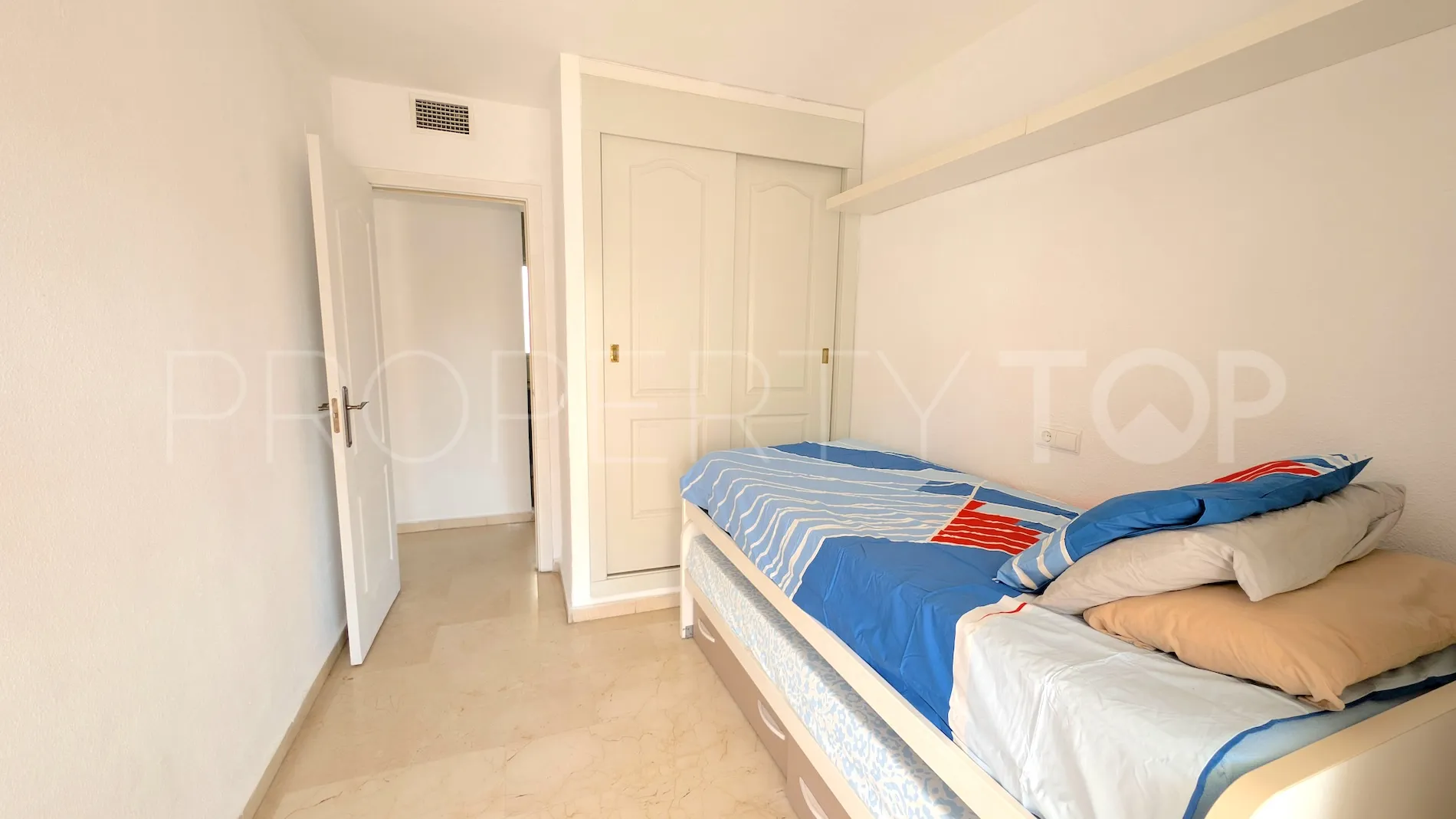Buy apartment in Torrequebrada