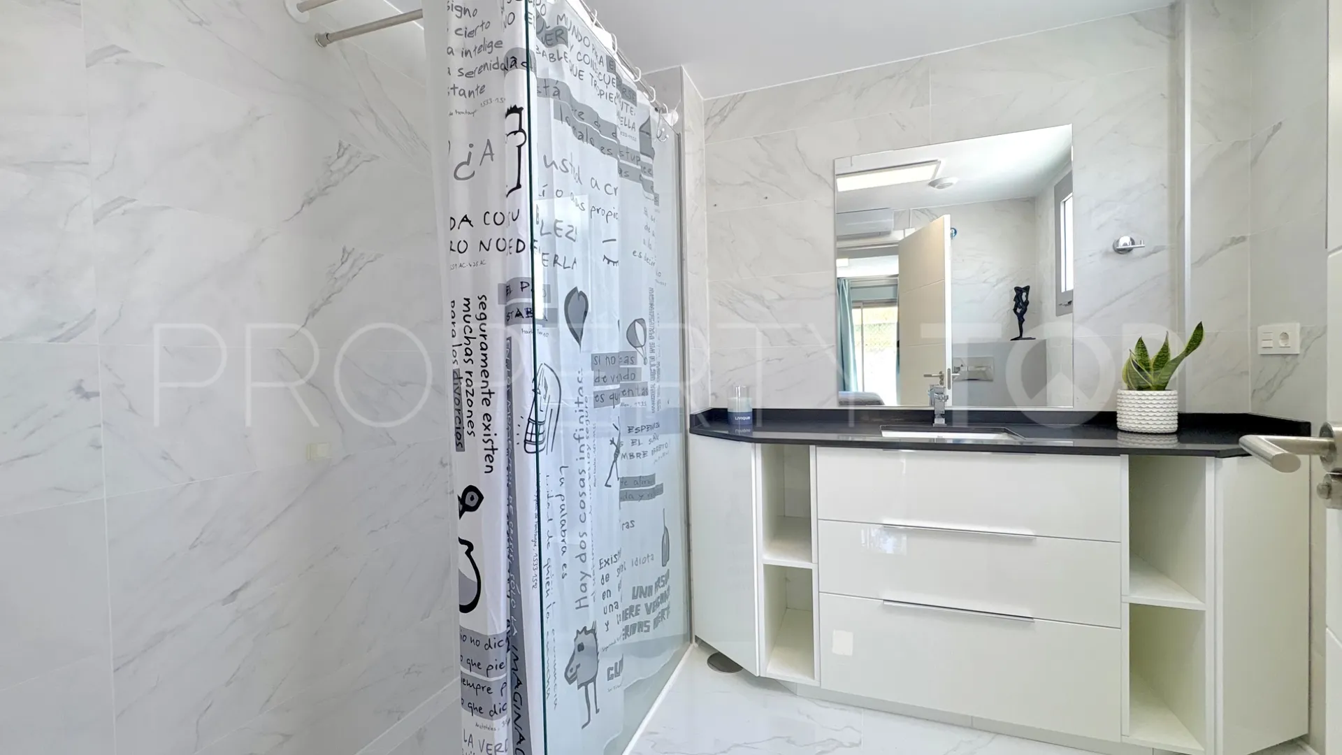 Comprar apartamento planta baja en El Chaparral