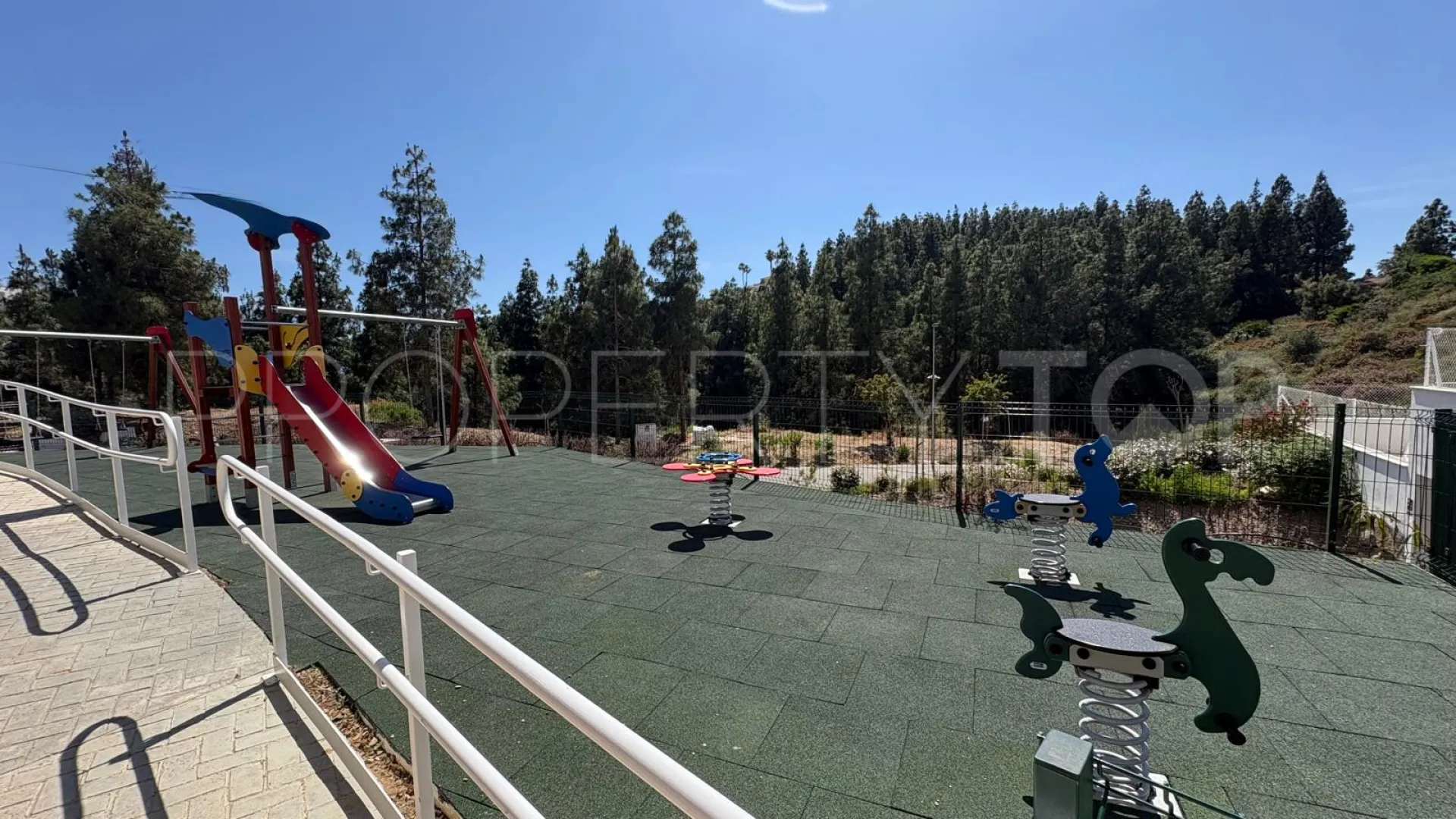 Comprar apartamento planta baja en El Chaparral