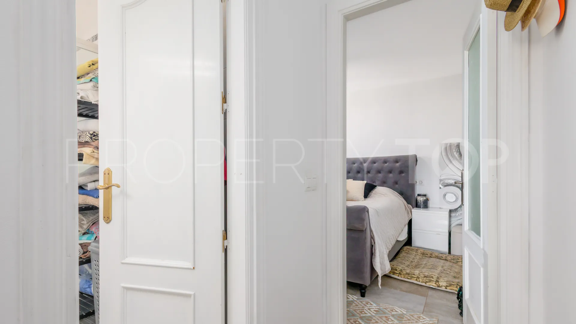 Villa in Coin for sale