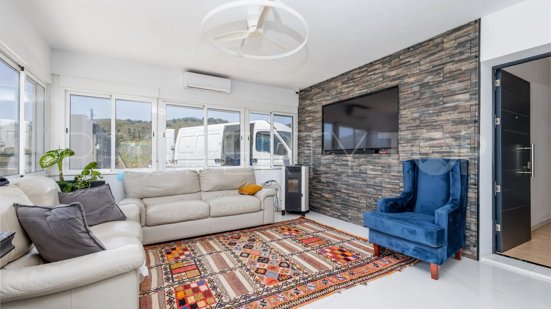 Villa in Coin for sale