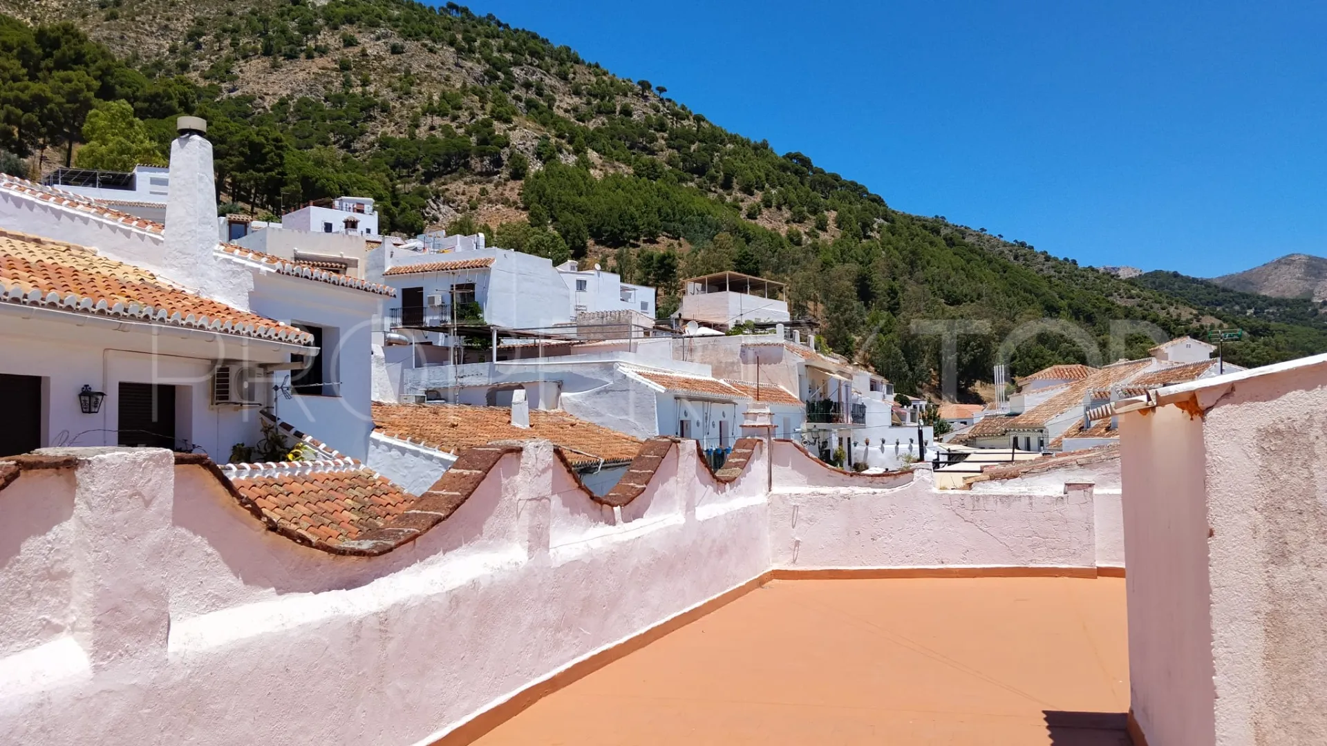 For sale apartment in Mijas Pueblo with 2 bedrooms